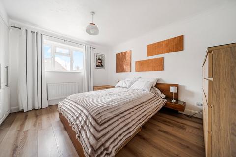 3 Crofton Close, Southampton, SO17 1XB