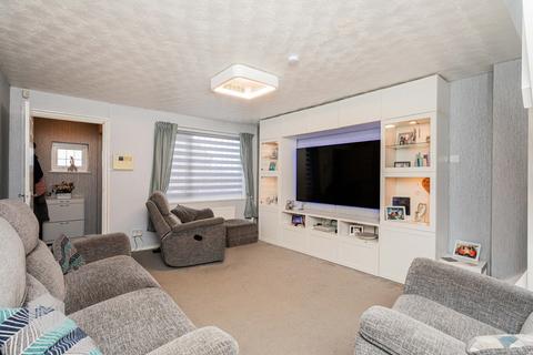 10 Farringdon Drive, Radcliffe, Manchester, M26 3WS