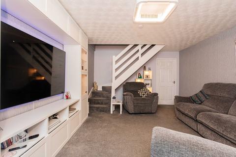 10 Farringdon Drive, Radcliffe, Manchester, M26 3WS
