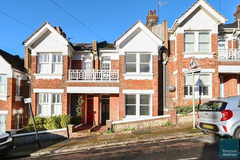 3 bedroom terraced house to rent, Upper Abbey Road, Brighton