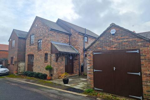 3 bedroom detached house for sale, Anglesey Arms Road, Alverstoke, Gosport PO12 2DG