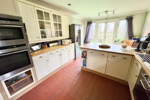 3 bedroom detached house for sale, Anglesey Arms Road, Alverstoke, Gosport PO12 2DG