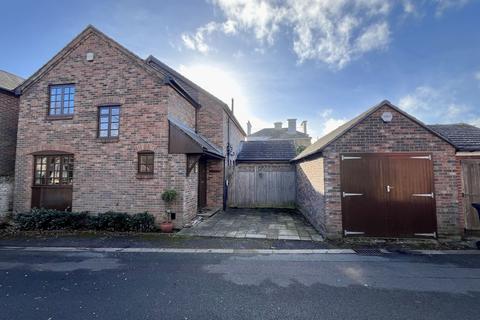 3 bedroom detached house for sale, Anglesey Arms Road, Alverstoke, Gosport PO12 2DG