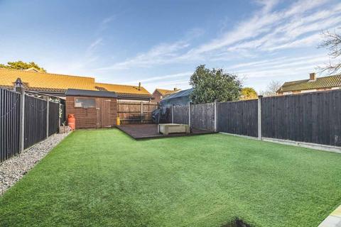 42 Pemberton Road, Slough, SL2 2JJ