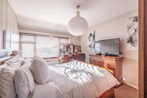 42 Pemberton Road, Slough, SL2 2JJ