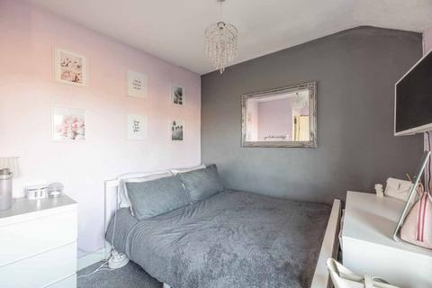 42 Pemberton Road, Slough, SL2 2JJ