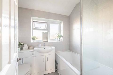 42 Pemberton Road, Slough, SL2 2JJ