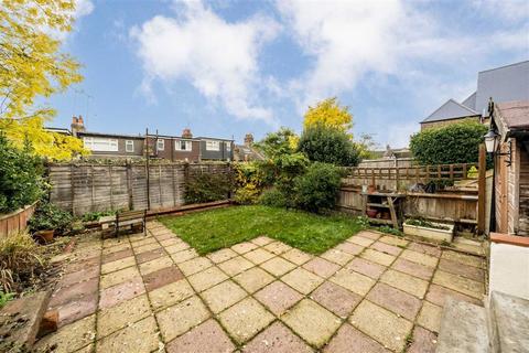 103 Bramshot Avenue, London, SE7 7HX