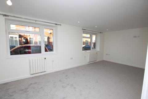 1 bedroom ground floor flat to rent, Flat 1 30a Regent Street, Kettering