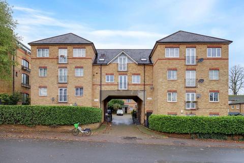 2 bedroom flat for sale, Silverdale, Sydenham, London