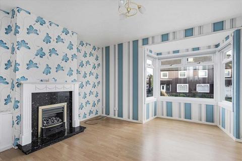 3 bedroom terraced house for sale, 38 Birkhill Crescent, EH51 9HP