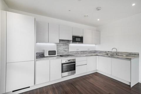 3 bedroom apartment to rent, Olympic Way, London, HA9