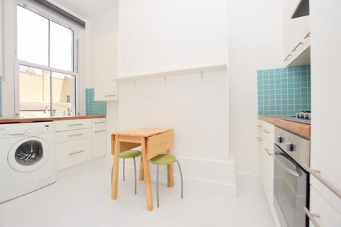 2 bedroom flat to rent, Valmar Road Camberwell SE5