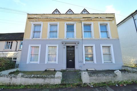 Flat ,  High Street, Ramsgate