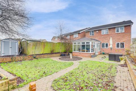 64 Borman Close, Nottingham, NG6 7AY