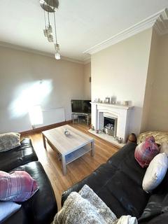 68 Redlam, Blackburn, BB2 1UW