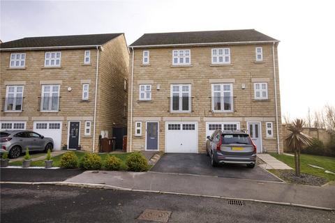 4 bedroom semi-detached house to rent, Gresford Close, Woolley Grange, Barnsley, West Yorkshire, S75