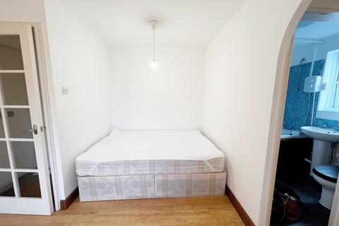 Studio for sale, Myers Lane , London , SE14