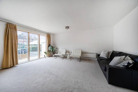 2 bedroom flat for sale, Sovereign Place, Harrow, HA1