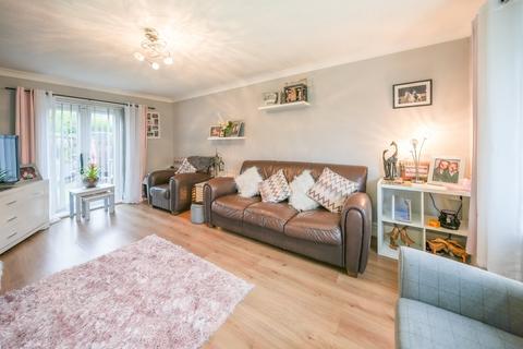 3 bedroom semi-detached house for sale, Bleachfeld, Leam Lane, Gateshead, NE10