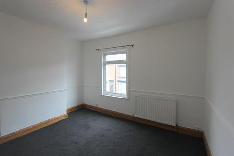 2 bedroom terraced house to rent, Wilson Street, Darlington