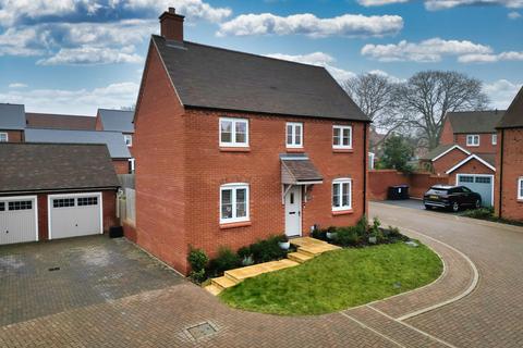 4 bedroom detached house for sale, Tollgate Close, Towcester NN12