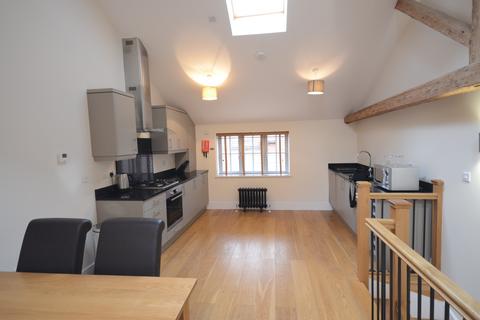 2 bedroom terraced house to rent, Southampton Street, Reading RG1