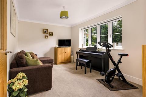 1 Astley Close, Little Kineton, Warwick, CV35 0FP