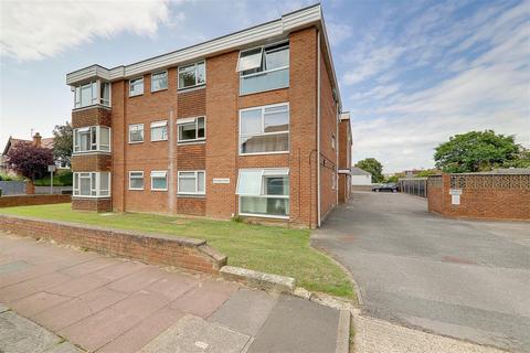 1 bedroom flat for sale, Fenners court, Worthing BN11