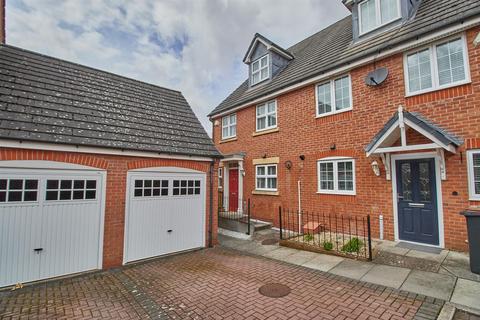 4 bedroom townhouse for sale, Fosse Close, Burbage