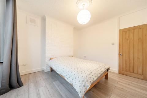 2 bedroom apartment for sale, Brayards Road, Peckham, London