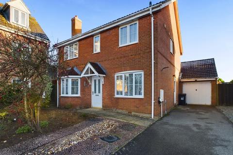 4 bedroom detached house for sale, Landseer Drive, Downham Market PE38