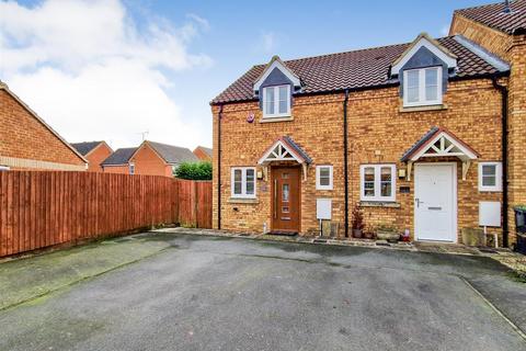 2 bedroom end of terrace house for sale, McKennan Close, Clapham, Bedford