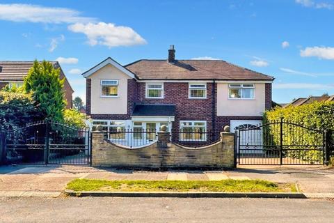 5 bedroom detached house to rent, Warburton Close, Hale Barns