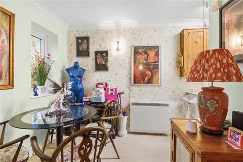 1 bedroom apartment for sale, London Road, Uckfield, East Sussex, TN22