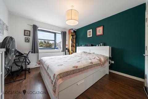 1 bedroom flat for sale, Grovelands Road, Hawthorne House Grovelands Road, N15