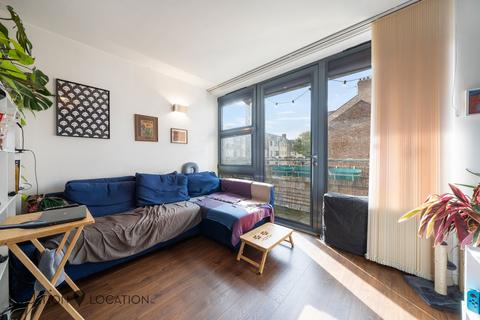 1 bedroom flat for sale, Grovelands Road, Hawthorne House Grovelands Road, N15