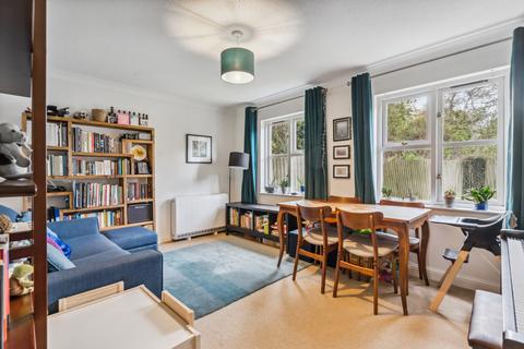 2 bedroom ground floor flat for sale, The Brambles, Prospect Road, St. Albans, Hertfordshire