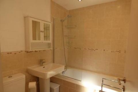 2 bedroom flat to rent, Manor Farm Drive, Tittensor