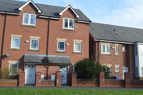 4 bedroom house to rent, Bold Street, Manchester M15