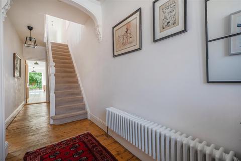 19 Campbell Road, Bedford, MK40 3DD
