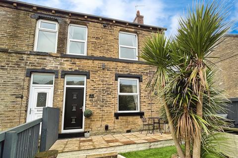 2 bedroom end of terrace house for sale, Livingstone Street North, Halifax