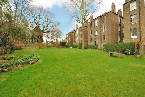 3 bedroom flat for sale, Kenmare Mansions, Gondar Gardens, West Hampstead, NW6