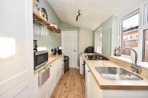 2 bedroom end of terrace house for sale, Vandyke Road, Leighton Buzzard, LU7 3HH