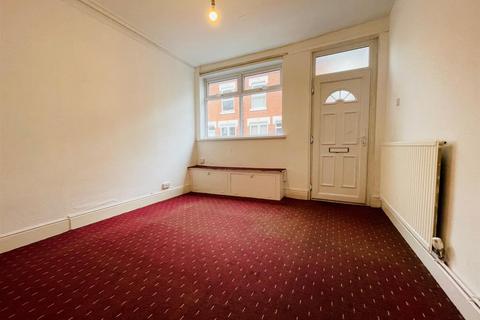 2 bedroom house to rent, Biddulph Street Leicester