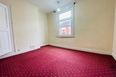 2 bedroom house to rent, Biddulph Street Leicester