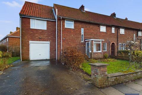 3 bedroom end of terrace house for sale, Grange Avenue, Filey