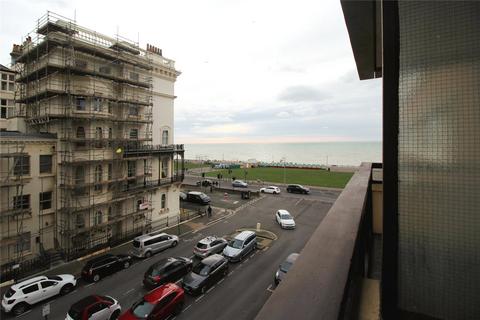 2 bedroom penthouse to rent, Queens Gardens, East Sussex BN3