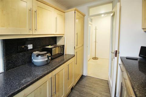 2 bedroom penthouse to rent, Queens Gardens, East Sussex BN3