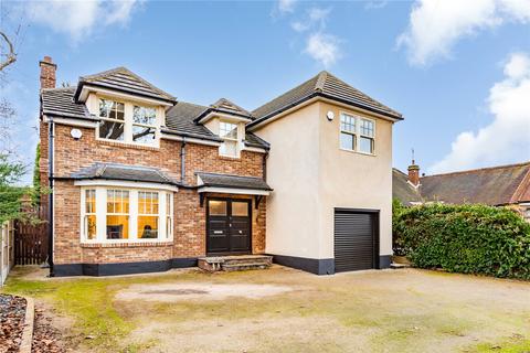 4 bedroom detached house for sale, Parkland Avenue, Upminster, RM14